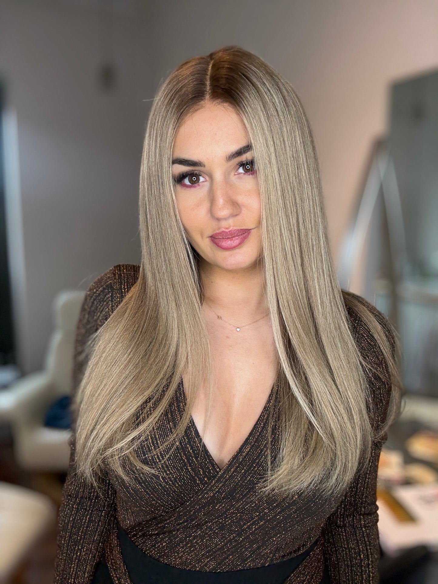 Ashy blonde wig (the darker one)