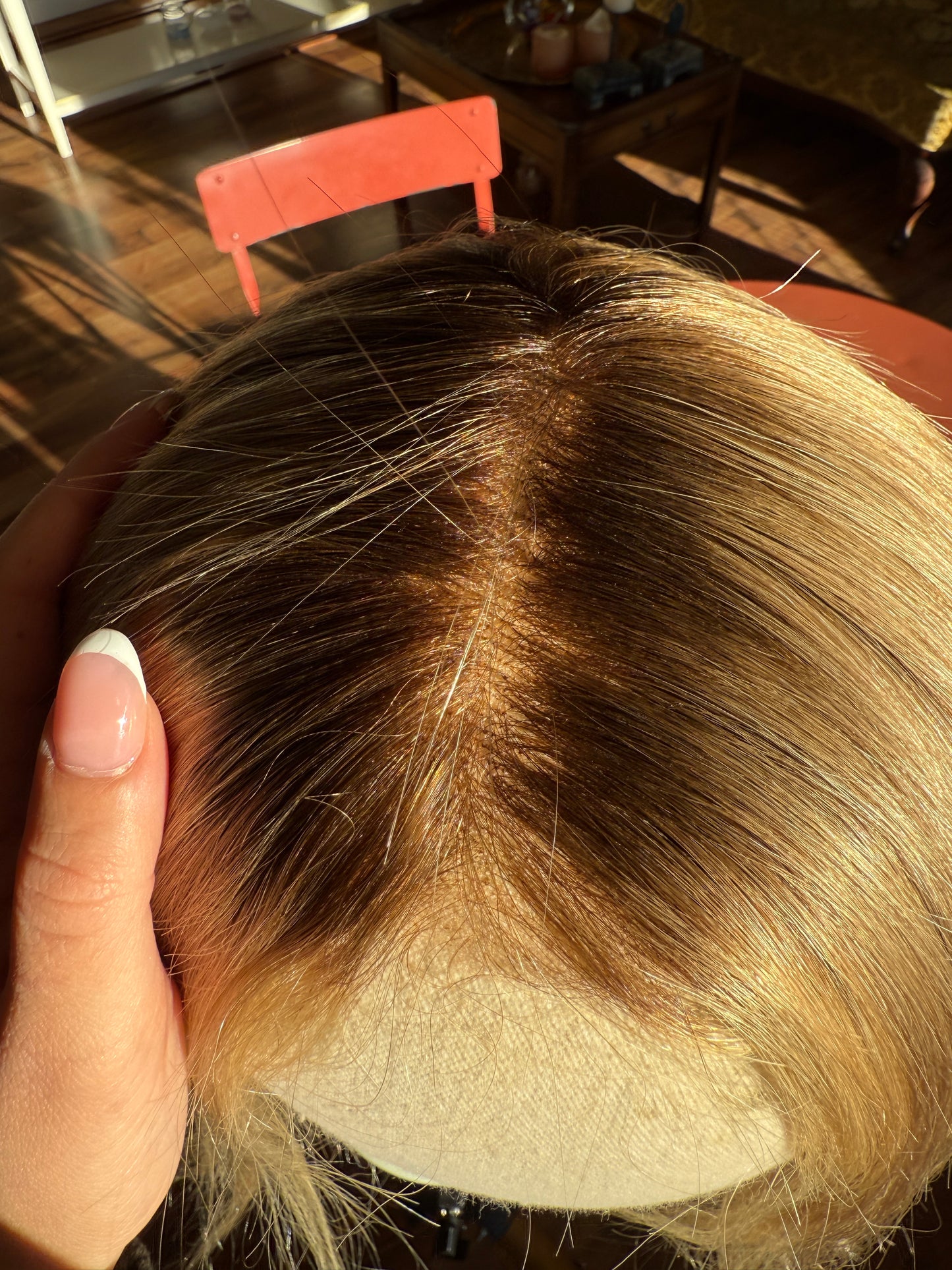 Blonde wig (please note that the roots are not bleached)