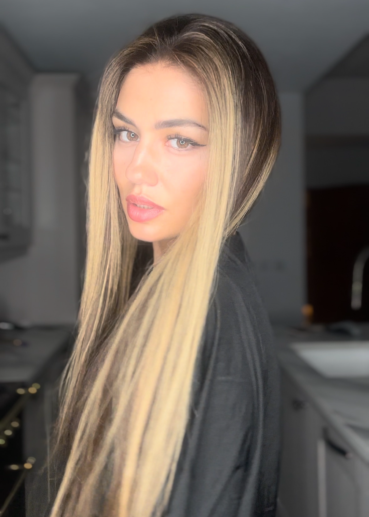 Dark brown wig with blonde money pieces