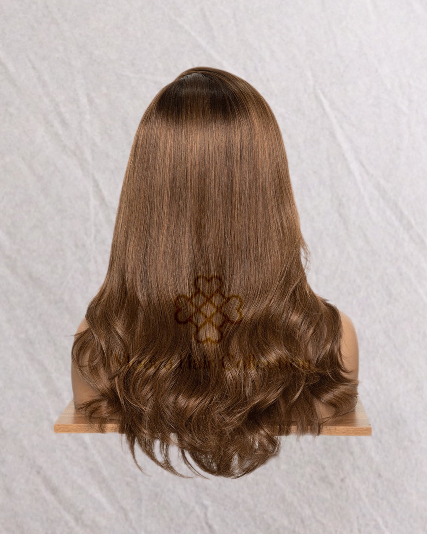 Light brown layered wig